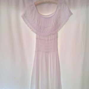EUC Seaspice by Resort Wear white on or off shoulder maxi gauzy dress